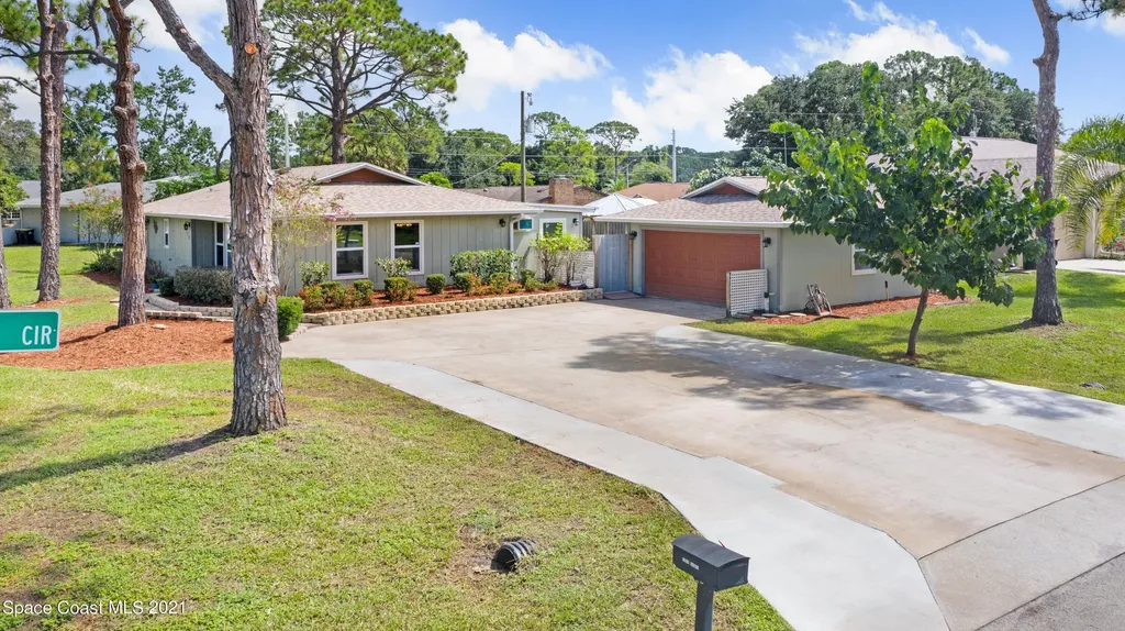 1379 Stadt Road NW Palm Bay FL 32907