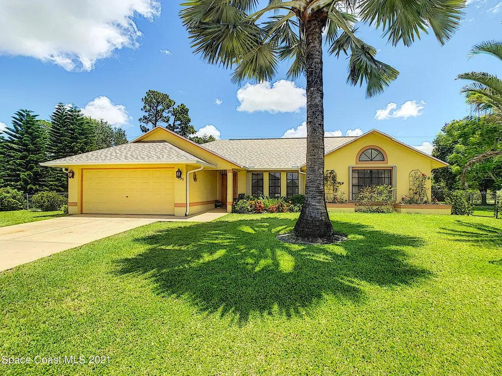 1631 Elmhurst Circle SE Palm Bay FL 32909