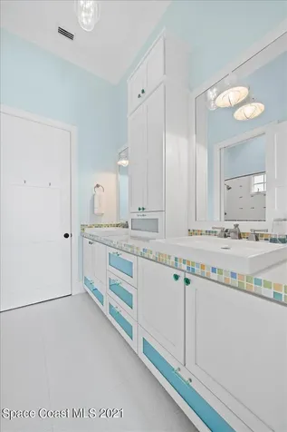 2780 N Riverside Drive Indialantic FL 32903