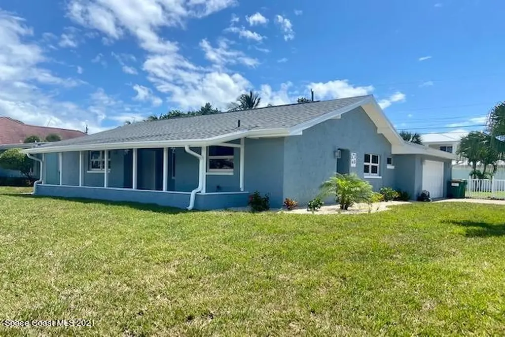 981 S Brevard Avenue Cocoa Beach FL 32931