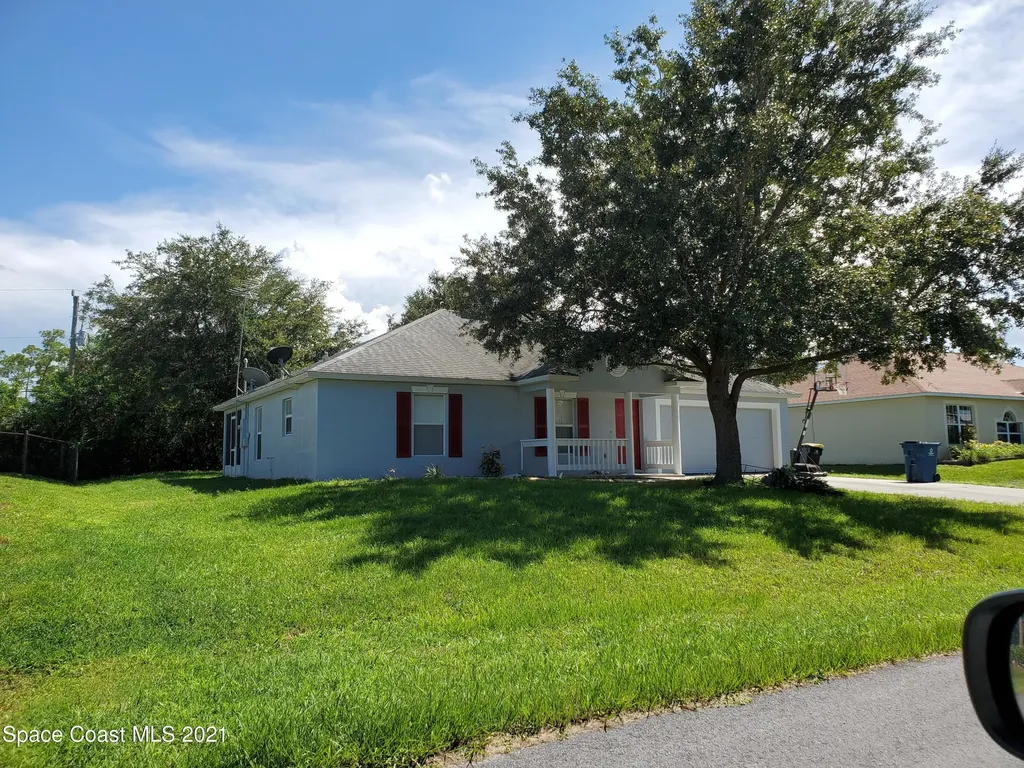 1318 Tordira Street SE Palm Bay FL 32909
