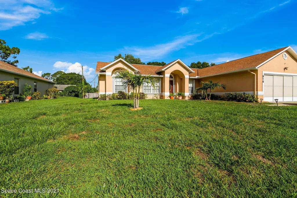 976 Black Coral Avenue NW Palm Bay FL 32907