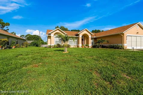 976 Black Coral Avenue NW Palm Bay FL 32907