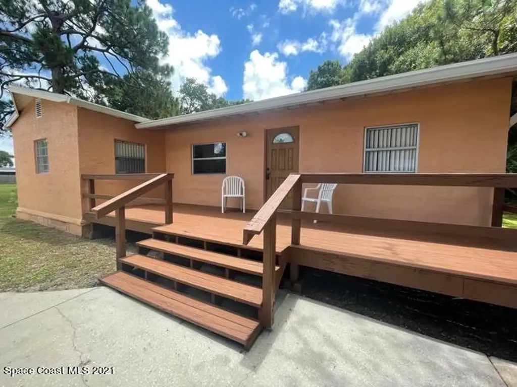 975 Koch Street Merritt Island FL 32953