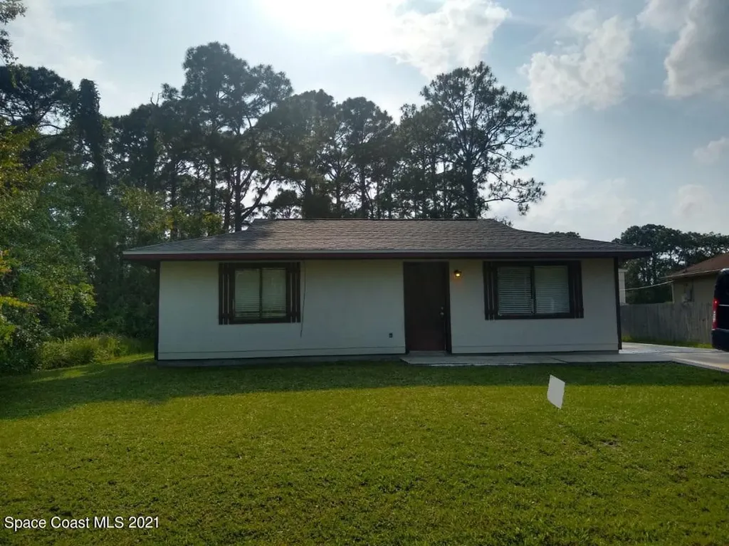 1366 Vandalia Avenue SE Palm Bay FL 32909