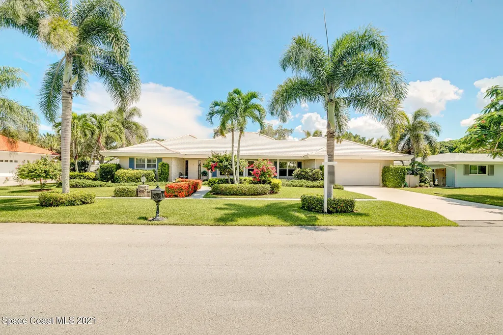 321 Deland Avenue Indialantic FL 32903