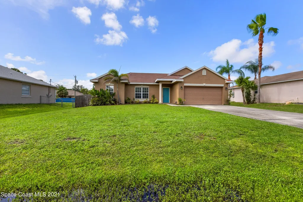 1399 Toy Street SE Palm Bay FL 32909