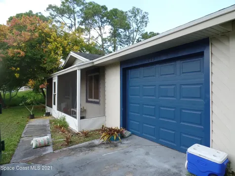 713 Brickell Street SE Palm Bay FL 32909