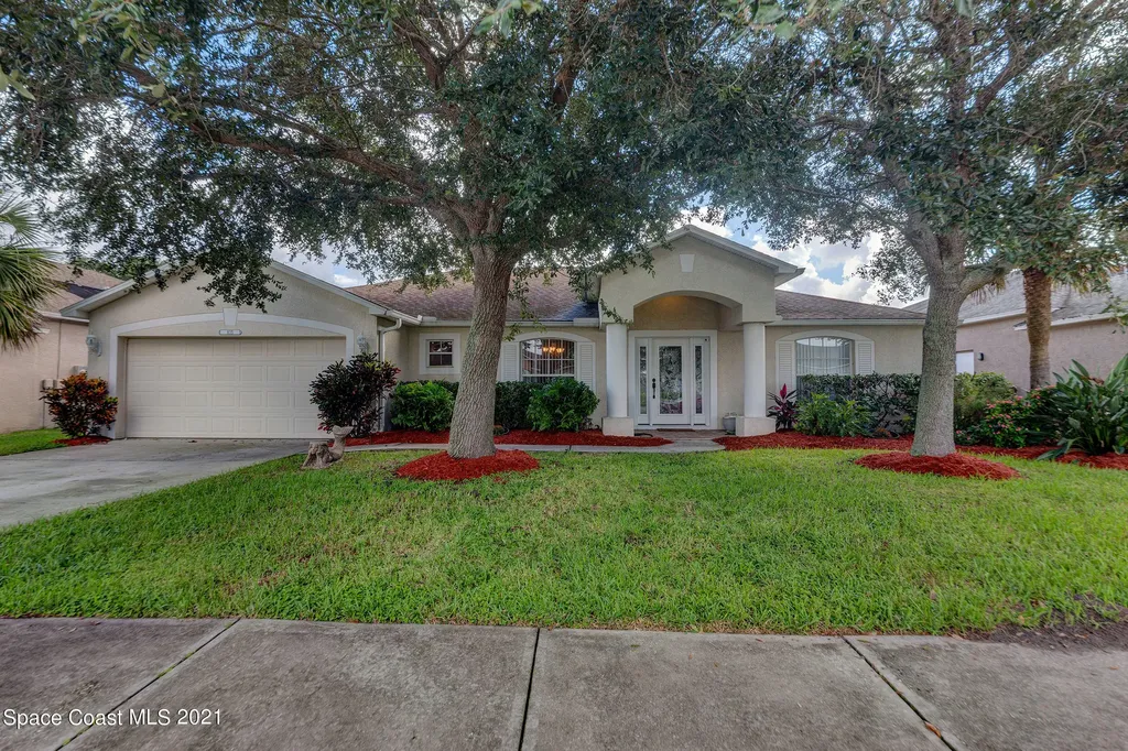 835 Triple Crown Lane Melbourne FL 32904