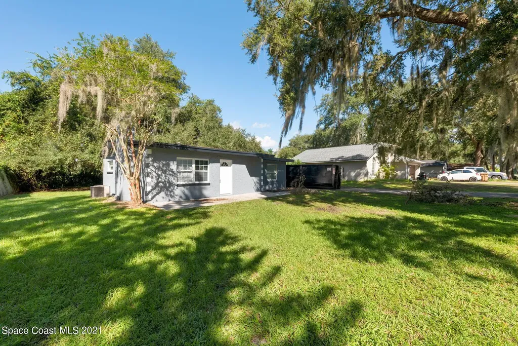 1240 Pecan Street Kissimmee FL 34744
