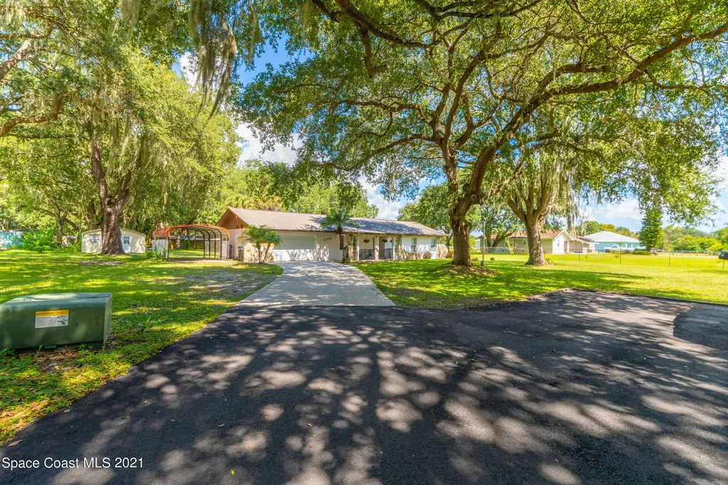3540 S Park Avenue Titusville FL 32780