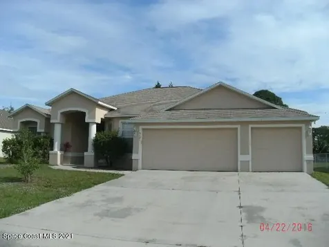 1531 Gardenton Street NW Palm Bay FL 32907