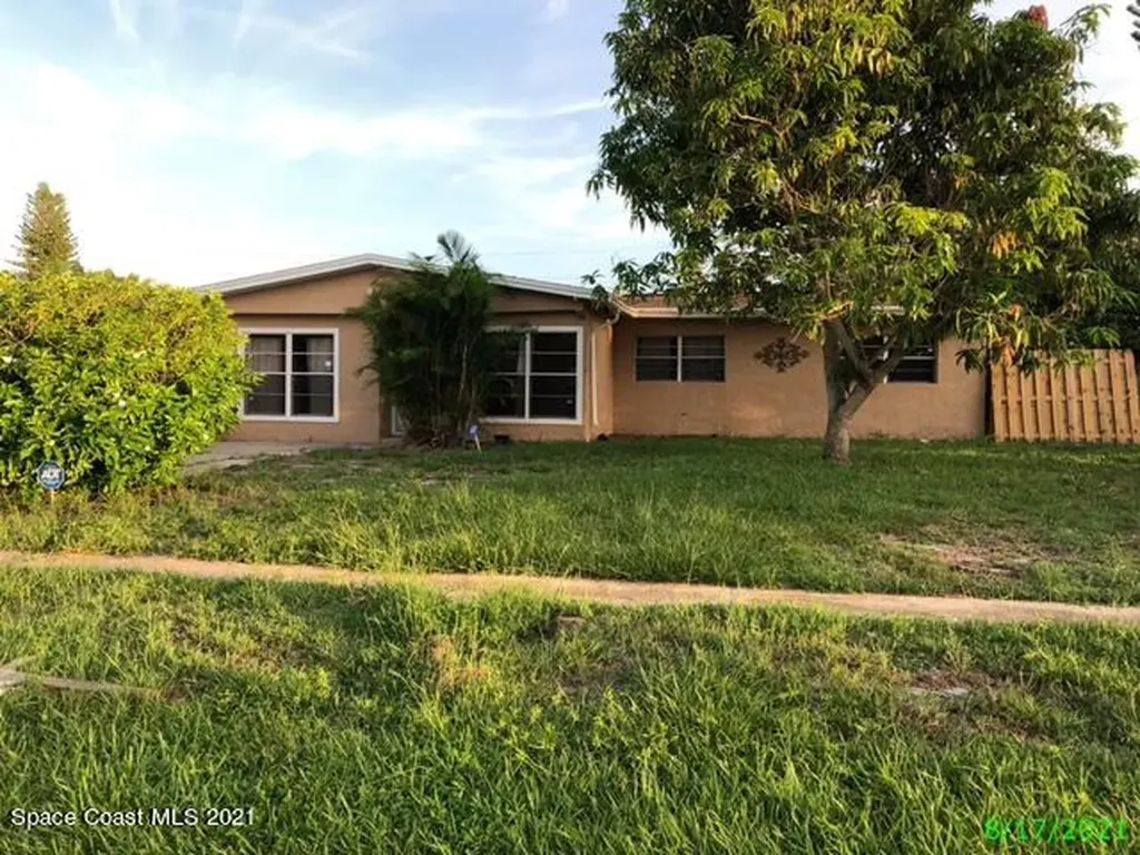1949 Mckinley Avenue Melbourne FL 32935