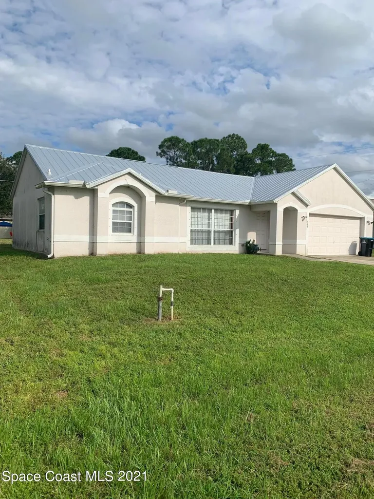 533 Burlington Avenue NE Palm Bay FL 32907
