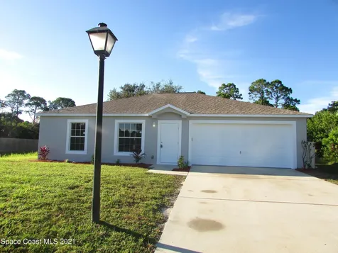 418 Titan Road SE Palm Bay FL 32909