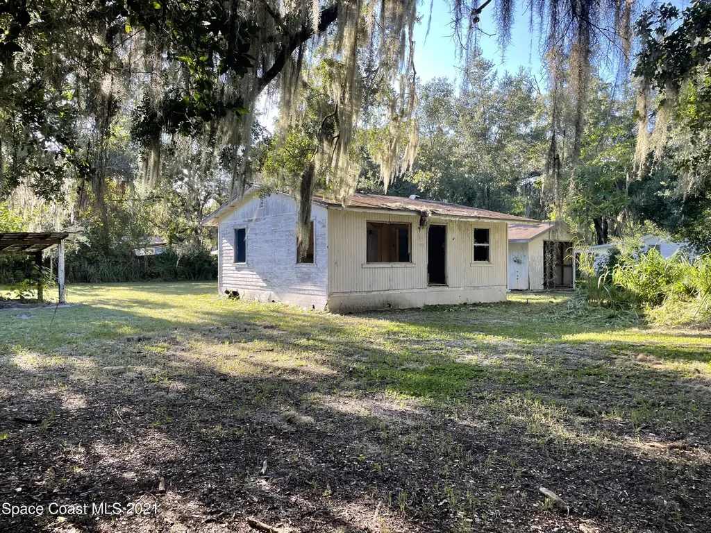 5920 Palm Street Mims FL 32754