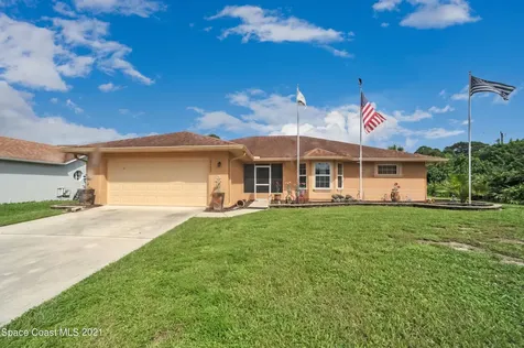 2153 Rockabye Avenue SE Palm Bay FL 32909