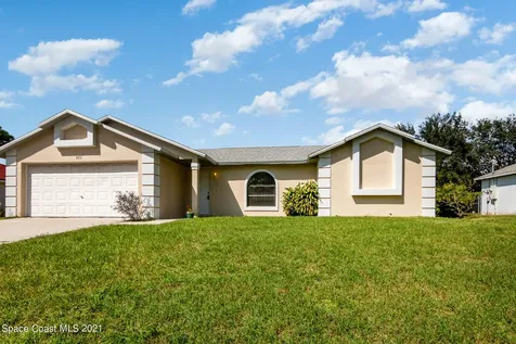973 Banks Street NW Palm Bay FL 32907