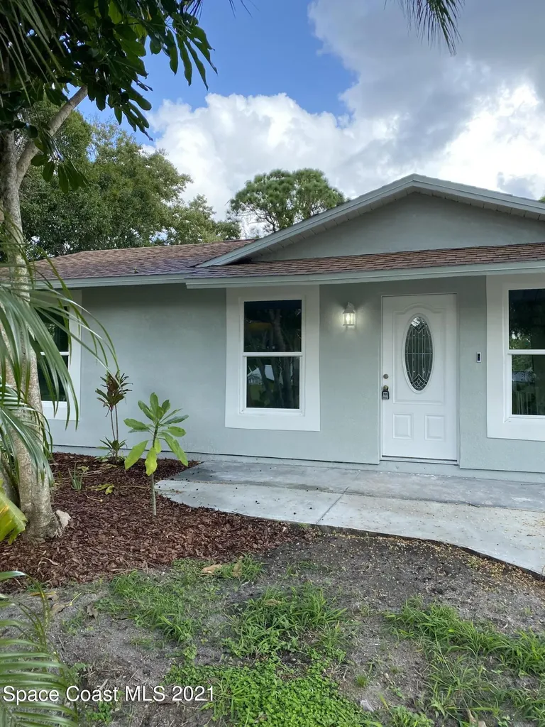 1251 Salford Street SE Palm Bay FL 32909