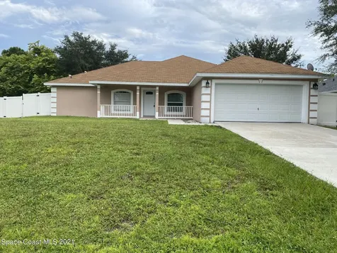 1050 Wyoming Drive SE Palm Bay FL 32909