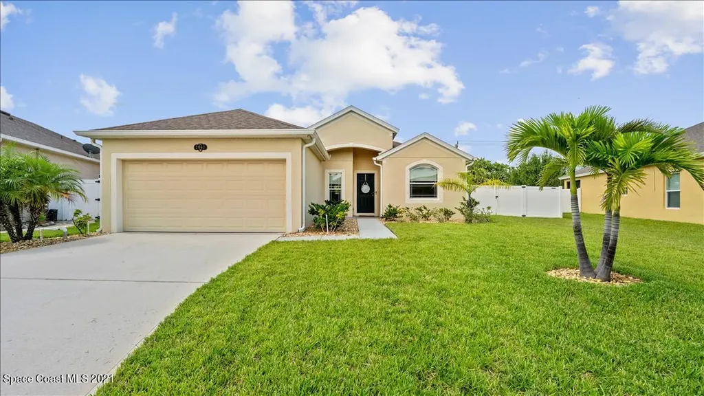 2067 Attilburgh Boulevard Melbourne FL 32904