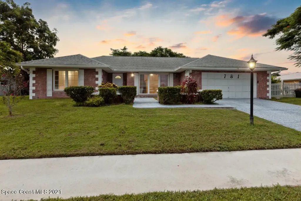 781 Pebble Beach Avenue NE Palm Bay FL 32905