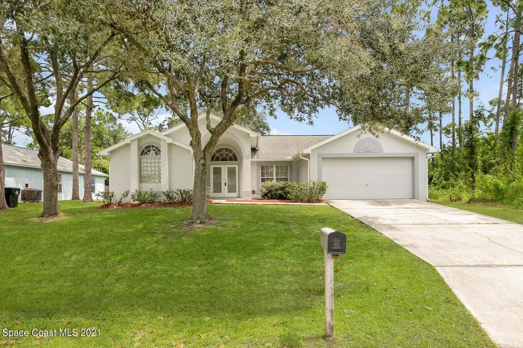 1241 Roslyn Avenue NW Palm Bay FL 32907