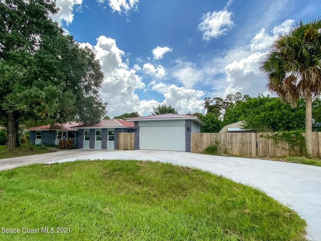 120 Dolphin Street SE Palm Bay FL 32909