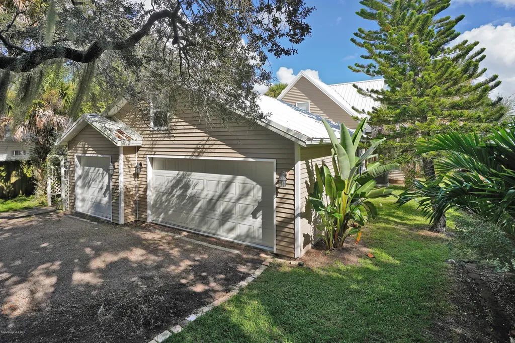 605 Indian River Avenue Titusville FL 32796