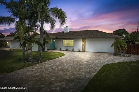 537 Carriage Circle Satellite Beach FL 32937