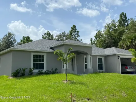 698 Floyd Street SE Palm Bay FL 32909