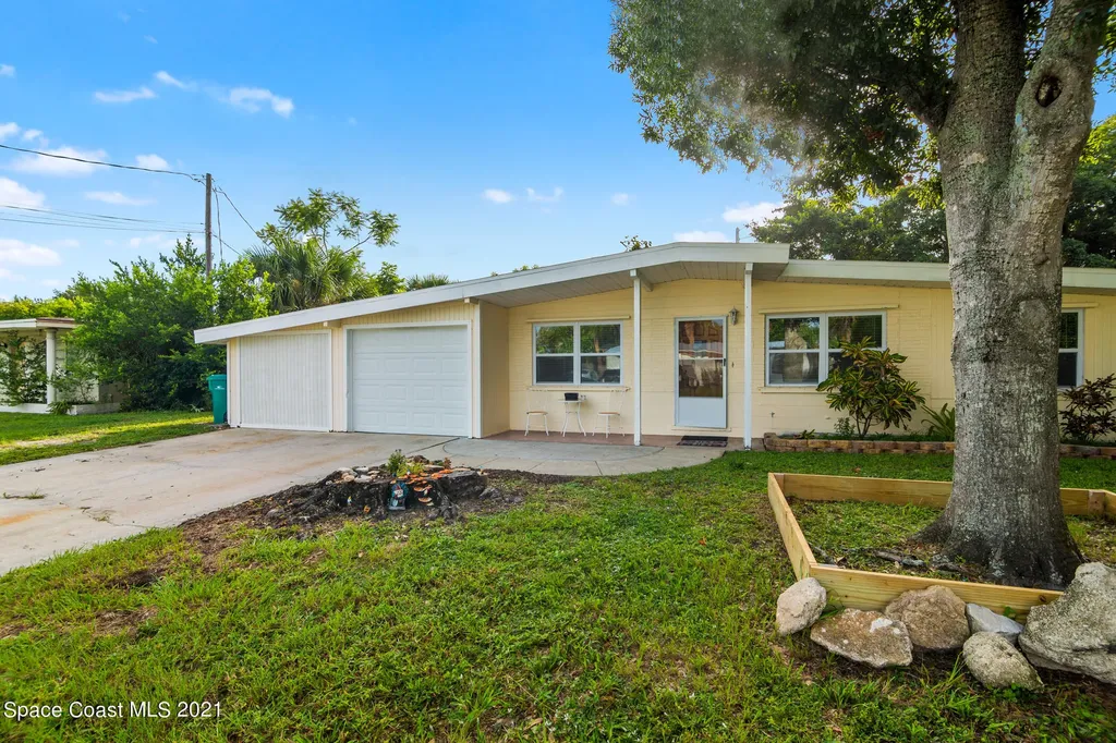 1427 Hillcrest Drive Melbourne FL 32935