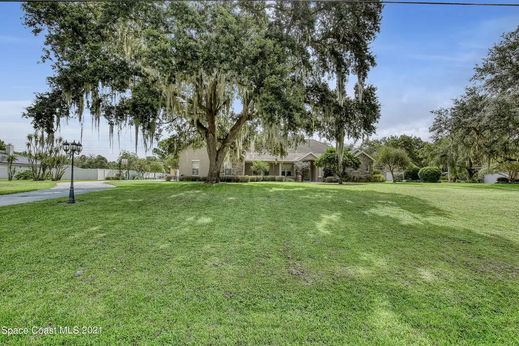 2625 Fawn Lake Boulevard Mims FL 32754