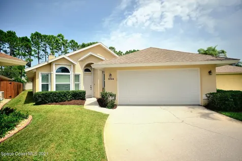 3944 Saint Armens Circle Melbourne FL 32934