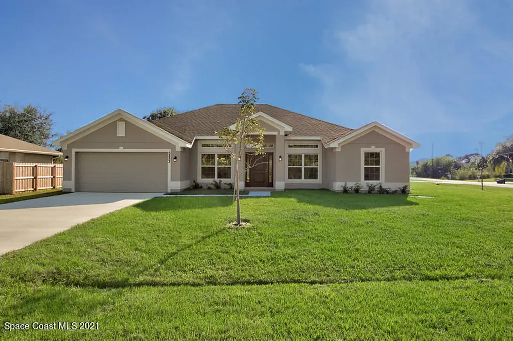 407 Americana Boulevard NW Palm Bay FL 32907