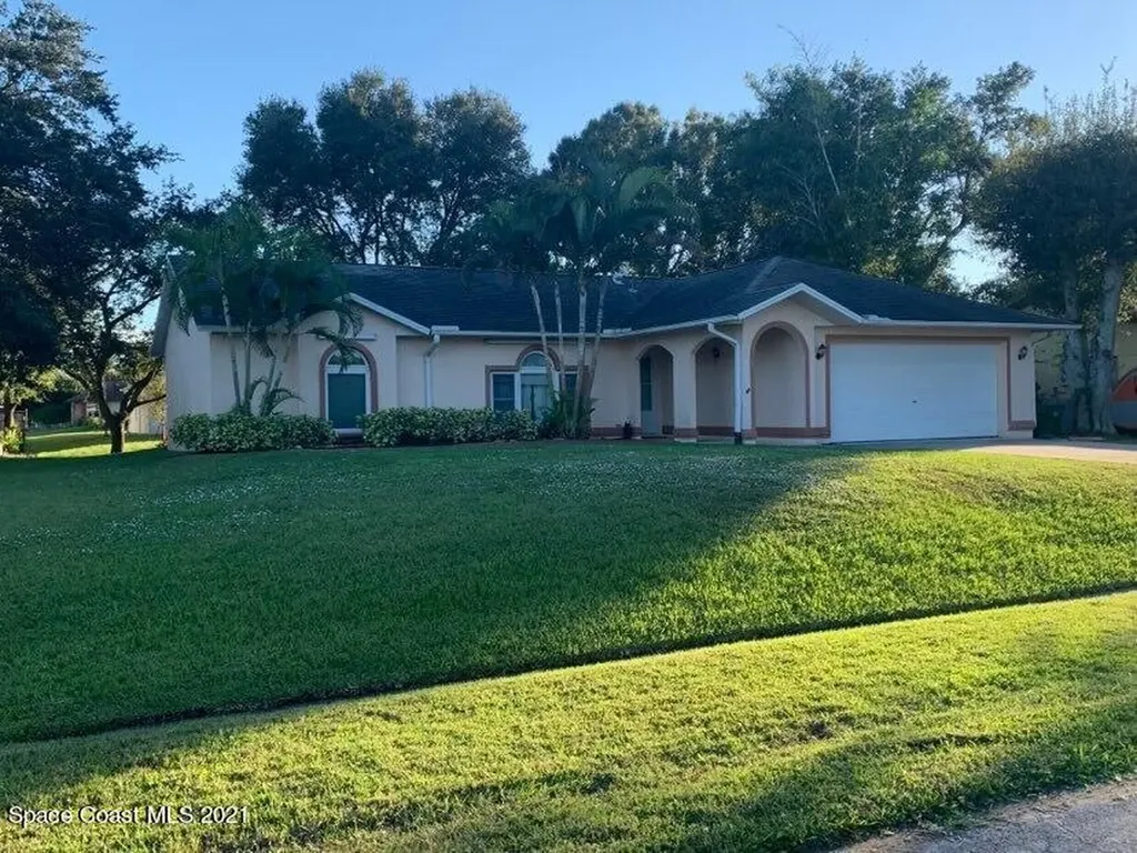 821 Jordan Avenue Sebastian FL 32958