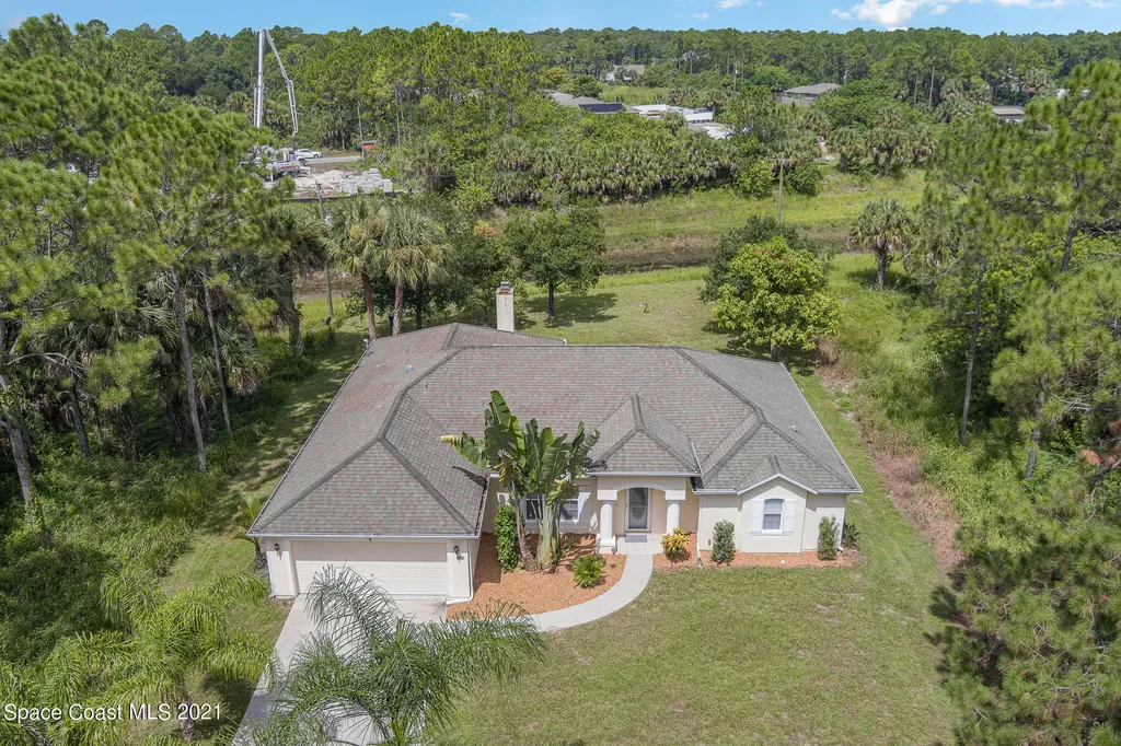 1544 Seeley Circle NW Palm Bay FL 32907
