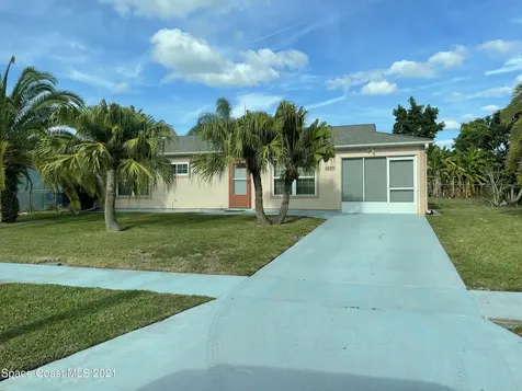 1377 Carr Circle NE Palm Bay FL 32905