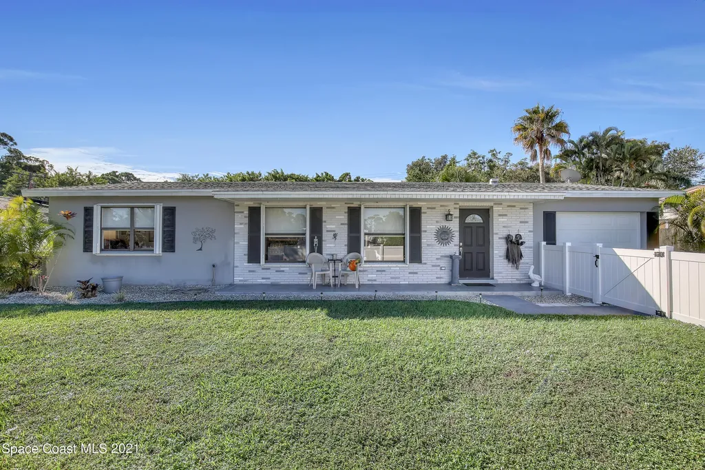 35 Skyline Boulevard Merritt Island FL 32953