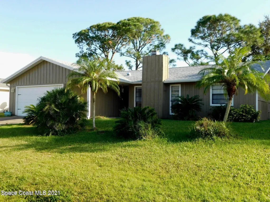 1060 Albion Street NW Palm Bay FL 32907