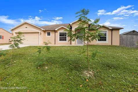 375 Lisa Road NE Palm Bay FL 32907
