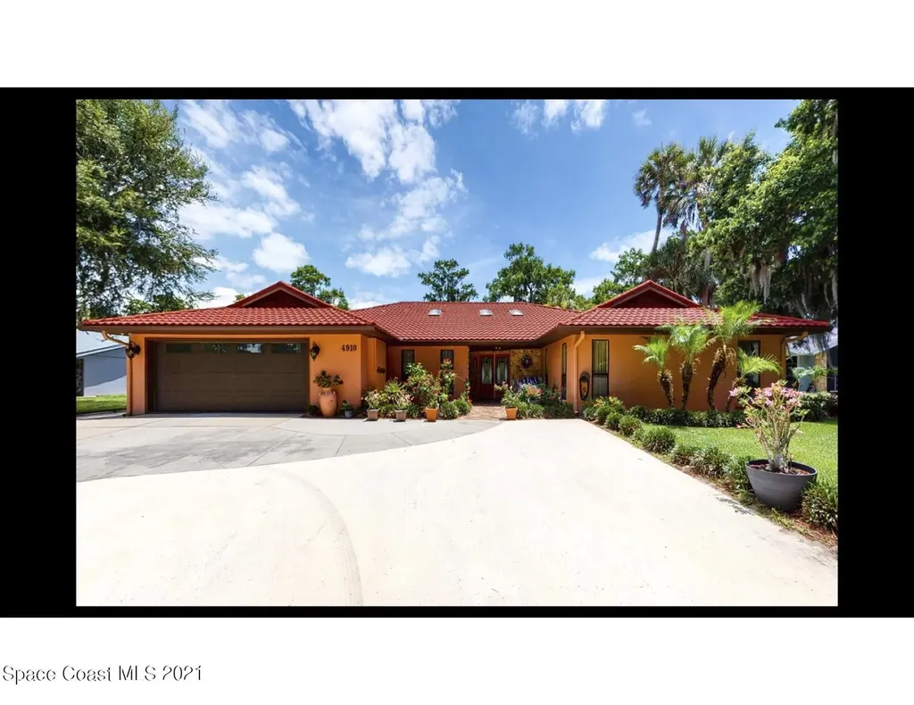 4910 Lake Pierce Drive Lake Wales FL 33898