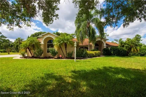 8165 91st Avenue Vero Beach FL 32967