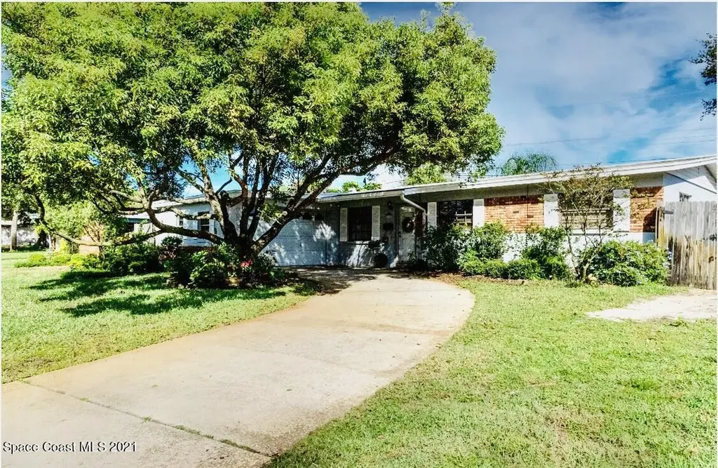 4745 Key Largo Drive W Titusville FL 32780