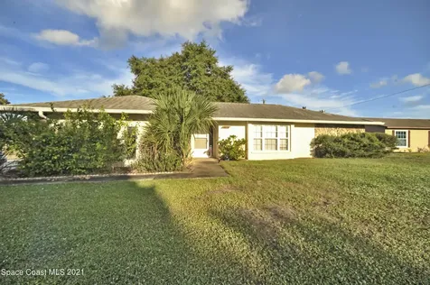 5045 Walton Avenue Titusville FL 32780