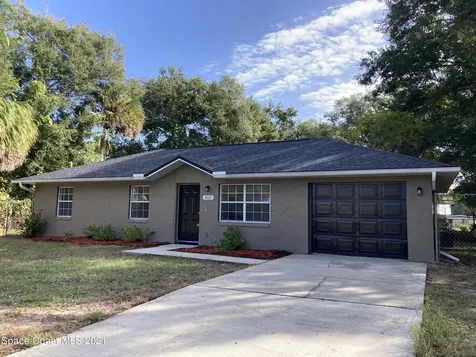2527 Orange Avenue Mims FL 32754