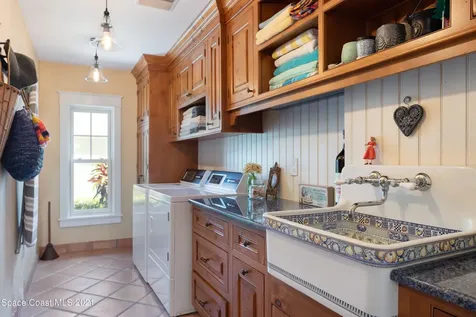 857 Indian River Drive Melbourne FL 32935