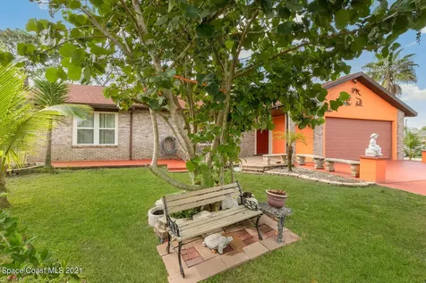 661 Londonderry Circle SE Palm Bay FL 32909