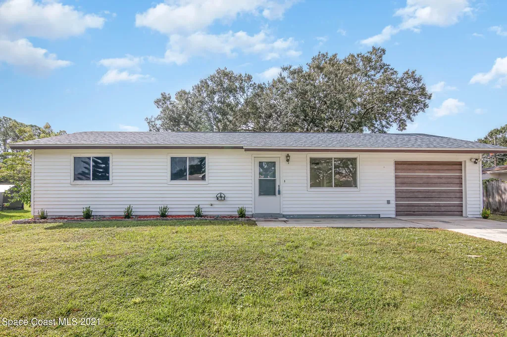 302 Fernandina Street NW Palm Bay FL 32907