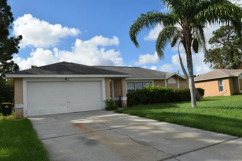 1578 Paisley Street NW Palm Bay FL 32907
